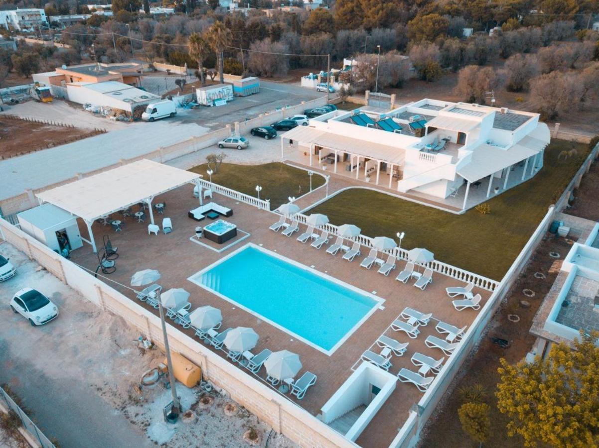 La Palazzina Bed & Breakfast 切萨雷奥港 外观 照片