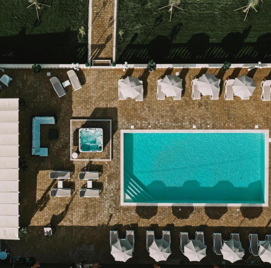 La Palazzina Bed & Breakfast 切萨雷奥港 外观 照片