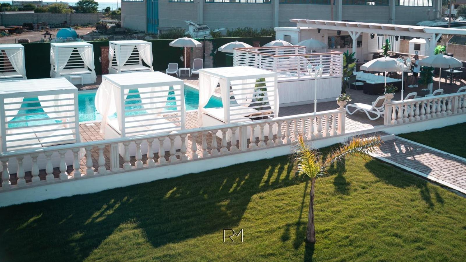 La Palazzina Bed & Breakfast 切萨雷奥港 外观 照片