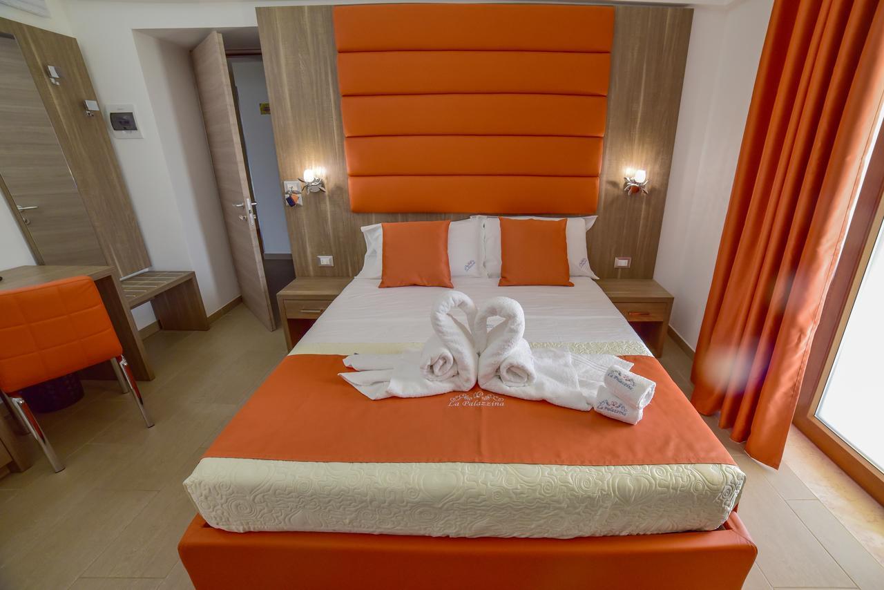 La Palazzina Bed & Breakfast 切萨雷奥港 外观 照片